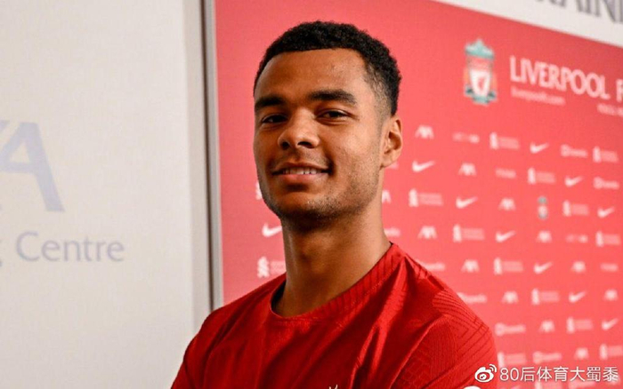 同时象征着 同时象征着